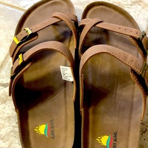 Womens 13W sandals. New